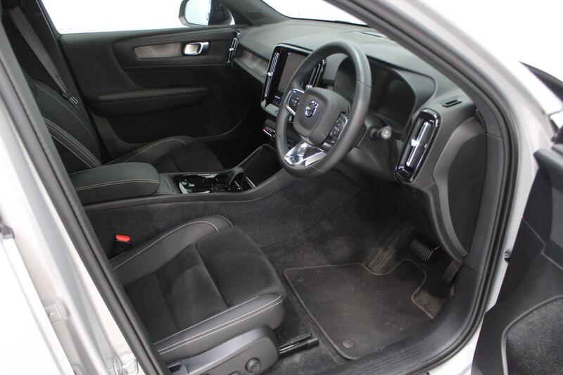 2023 Volvo XC40 in Silver — image 39 of 73