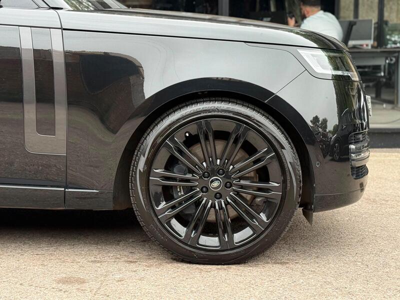 Land Rover Range Rover view 7