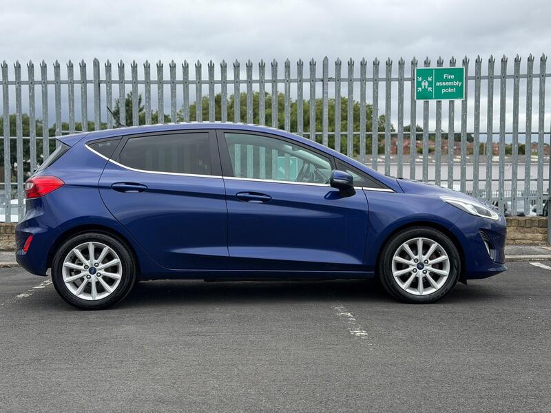 Ford Fiesta view 6