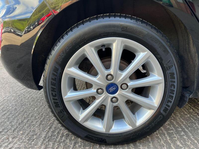 Ford Fiesta view 28