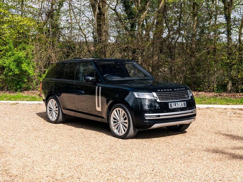Land Rover Range Rover view 2