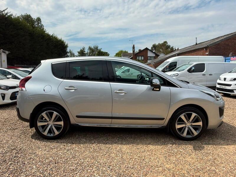 Peugeot 3008 view 6