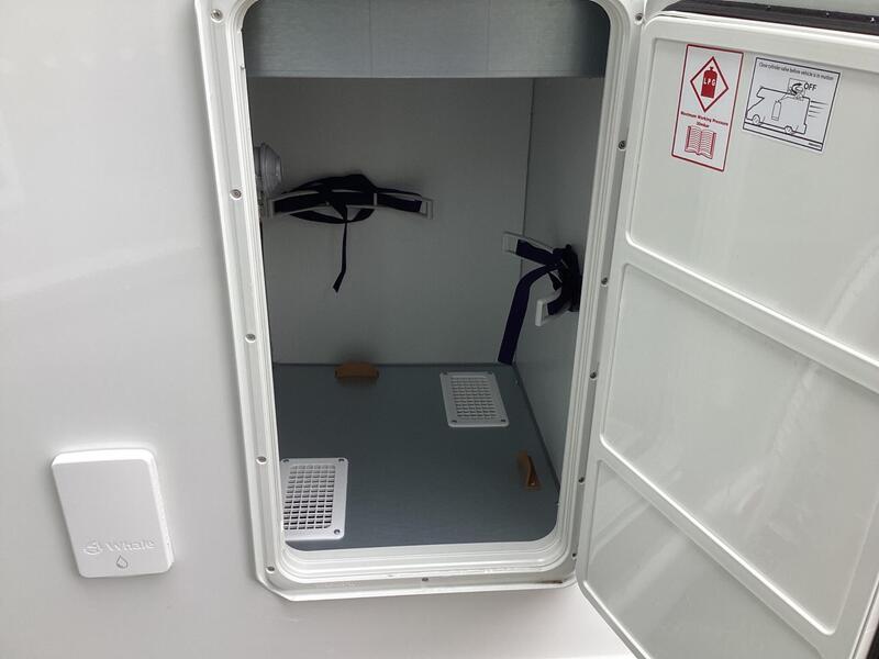 Auto-Trail F-Line F74 — image 17