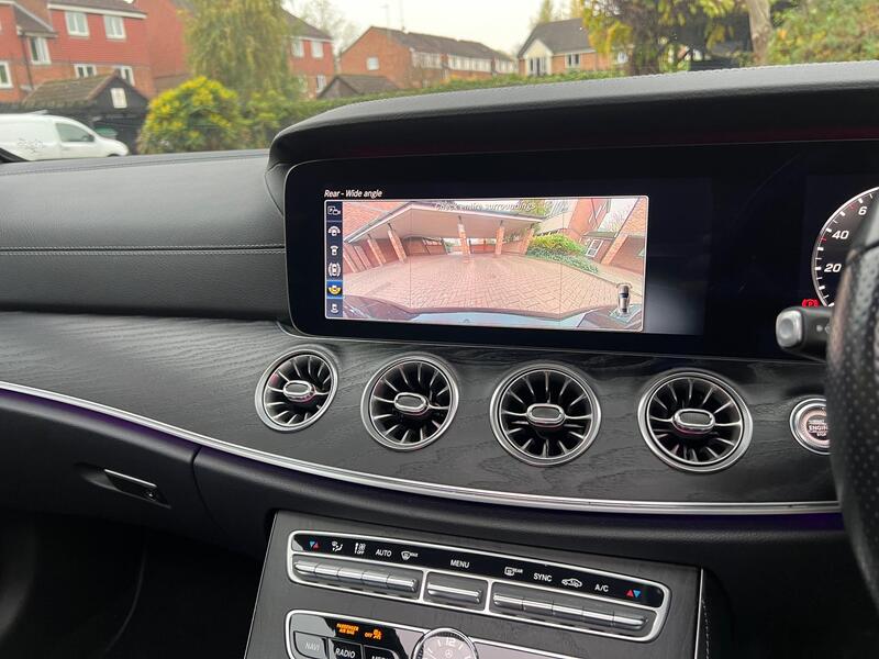 Mercedes-Benz E Class view 61