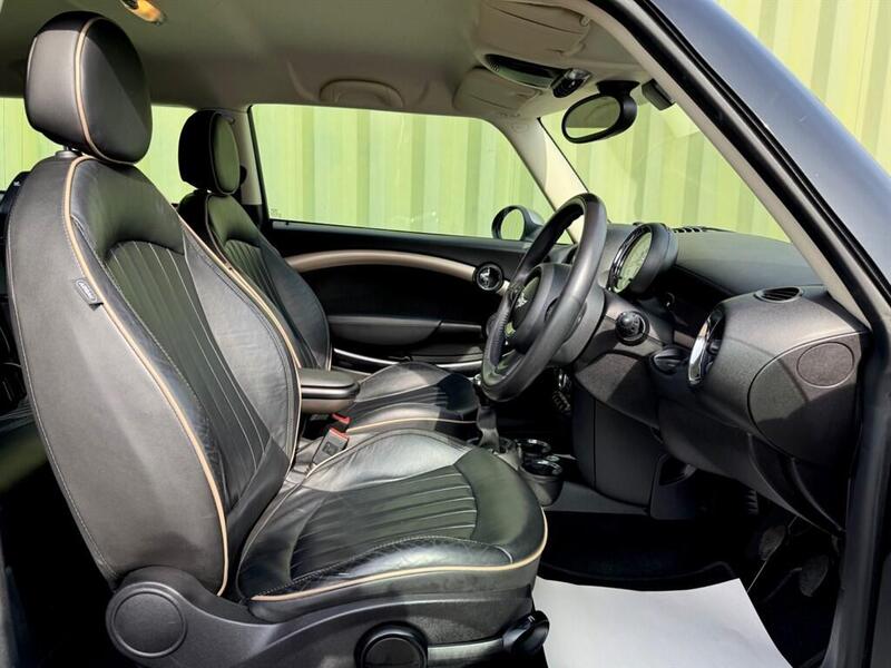 Mini Clubman view 3