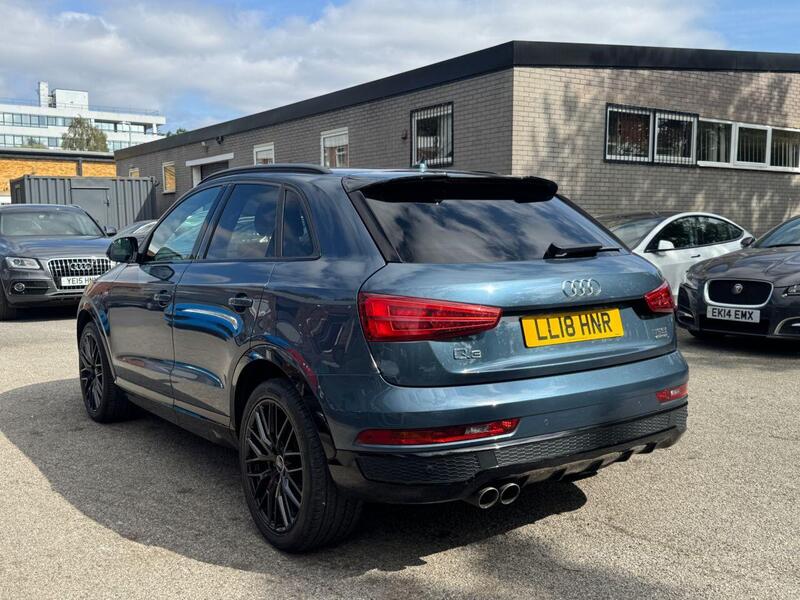 Audi Audi Q3 view 4