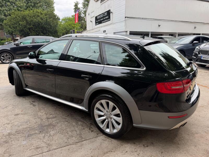 Audi A4 Allroad view 6