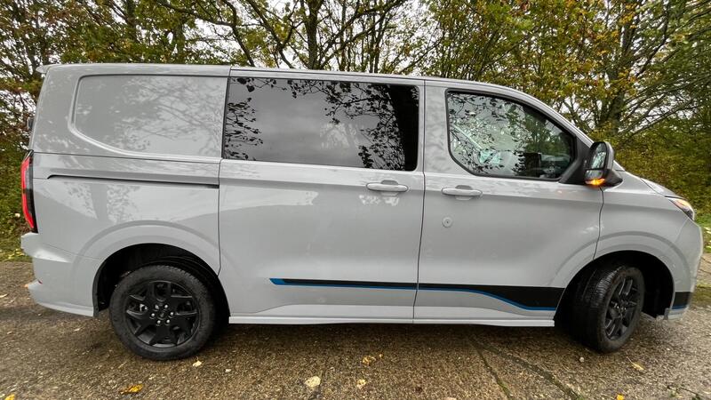 2026 Ford Transit Custom — photo 15