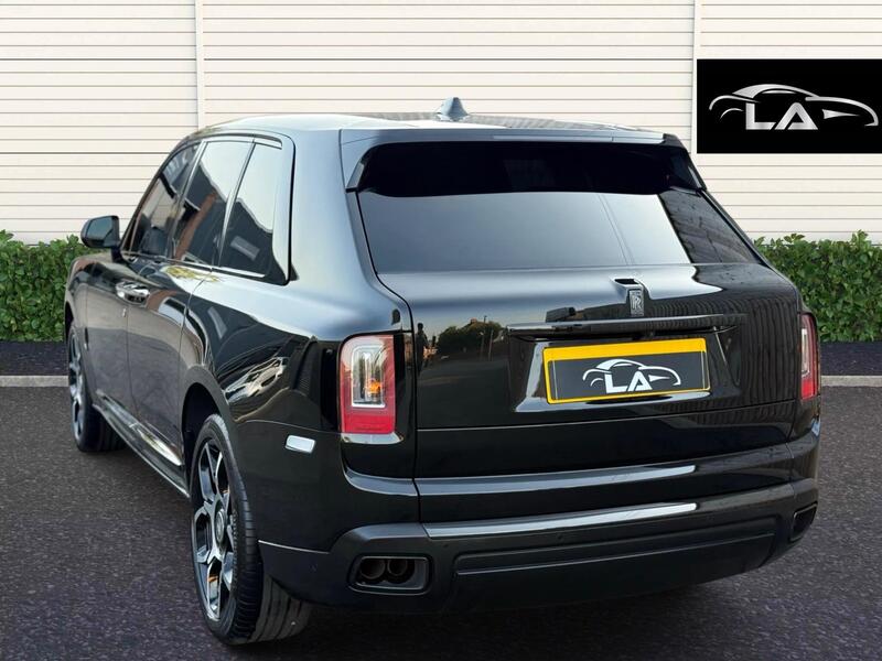 Rolls-Royce Cullinan view 6