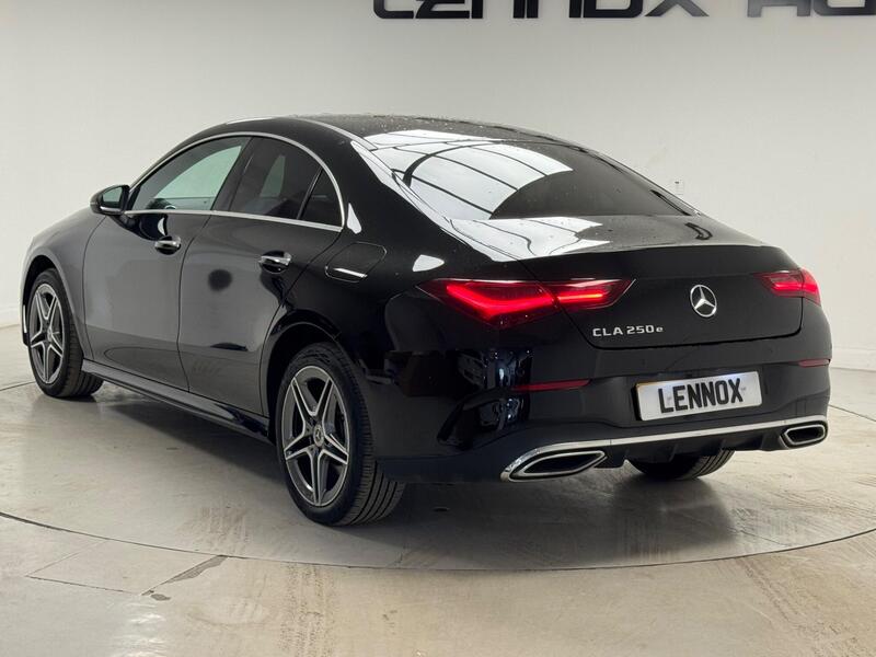 Mercedes-Benz Mercedes-Benz CLA view 4