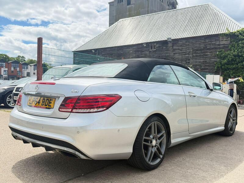 Mercedes-Benz E Class view 3