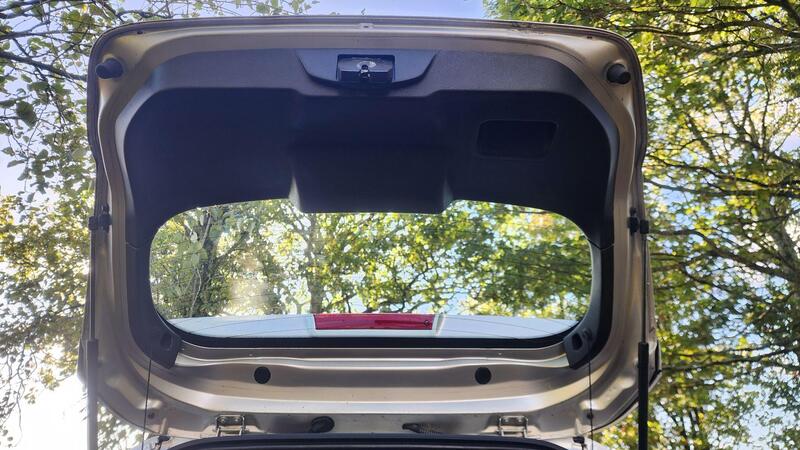 2015 Ford Fiesta — photo 11