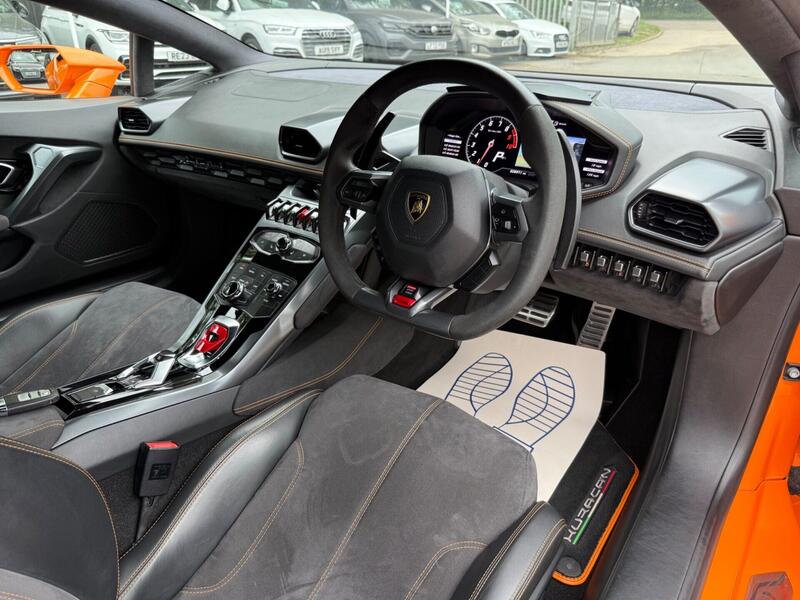 Lamborghini Huracan view 4