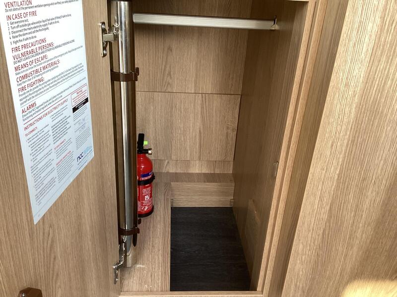 Auto-Trail V-Line 610 Sport — image 17