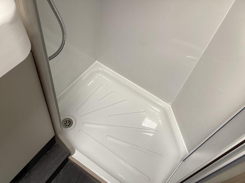 Auto-Trail F-Line F74 — image 30