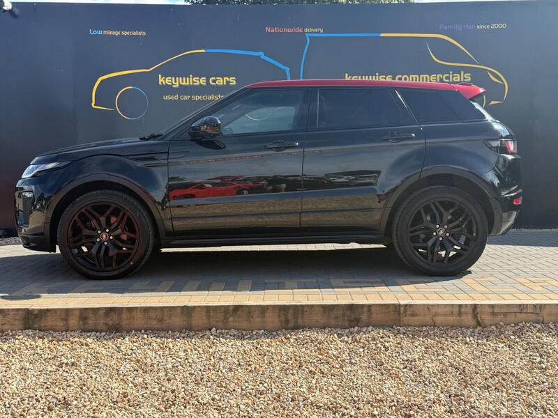 Land Rover Range Rover Evoque view 3