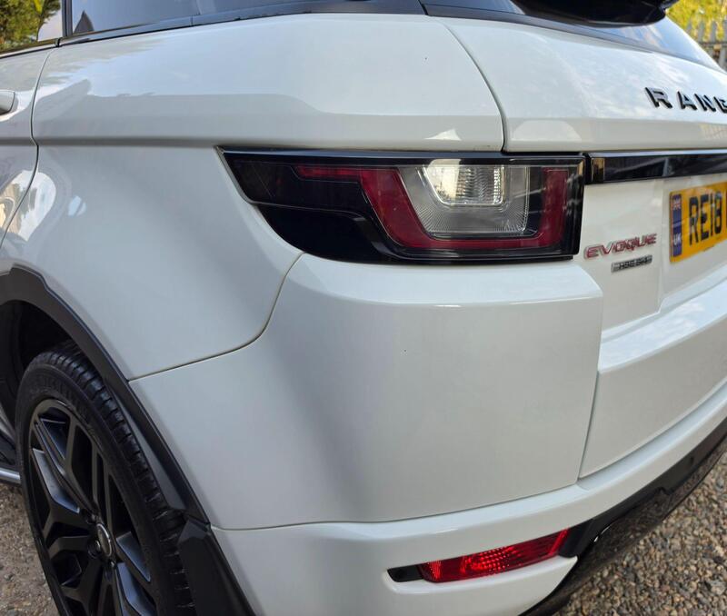Land Rover Range Rover Evoque 2.0 Si4 HSE Dynamic Auto 4WD Euro 6 (s/s) 5dr thumbnail 10
