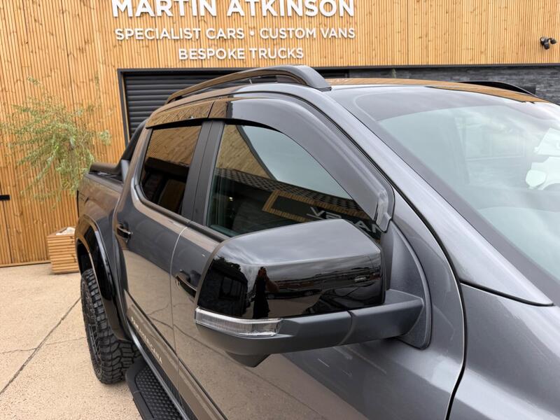 Volkswagen Amarok view 7