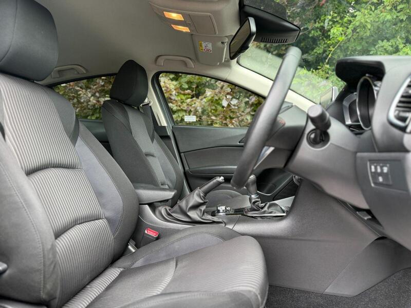 Mazda Mazda3 view 10