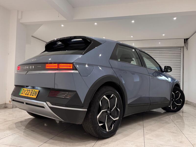 Hyundai Ioniq 5 view 2