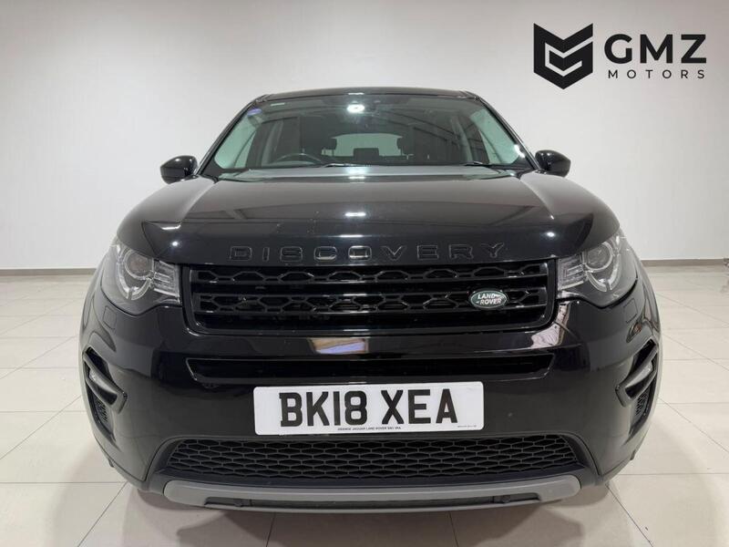 Land Rover Discovery Sport view 2