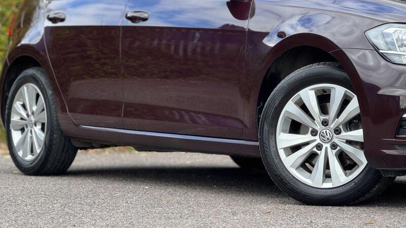 Volkswagen Golf view 7