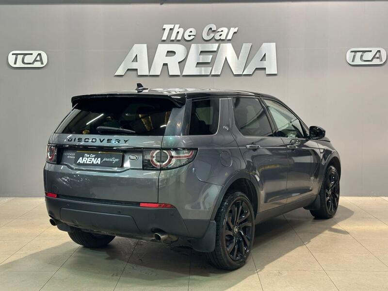 Land Rover Discovery Sport view 2