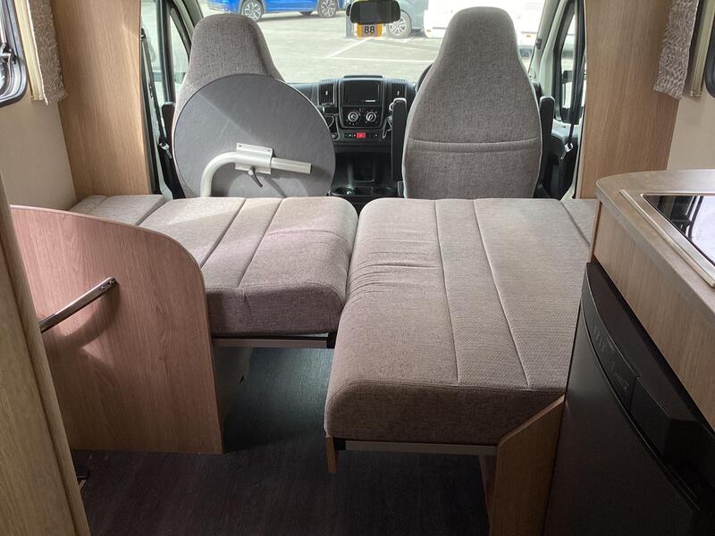 Auto-Trail Imala 730 — image 10
