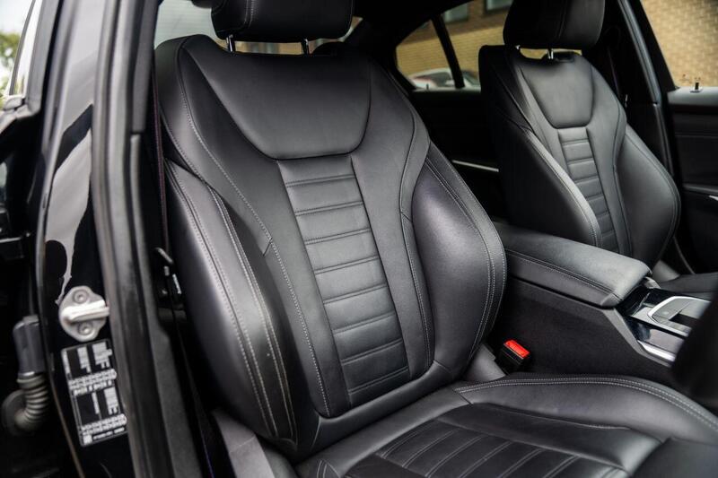 BMW 3 Series view 4