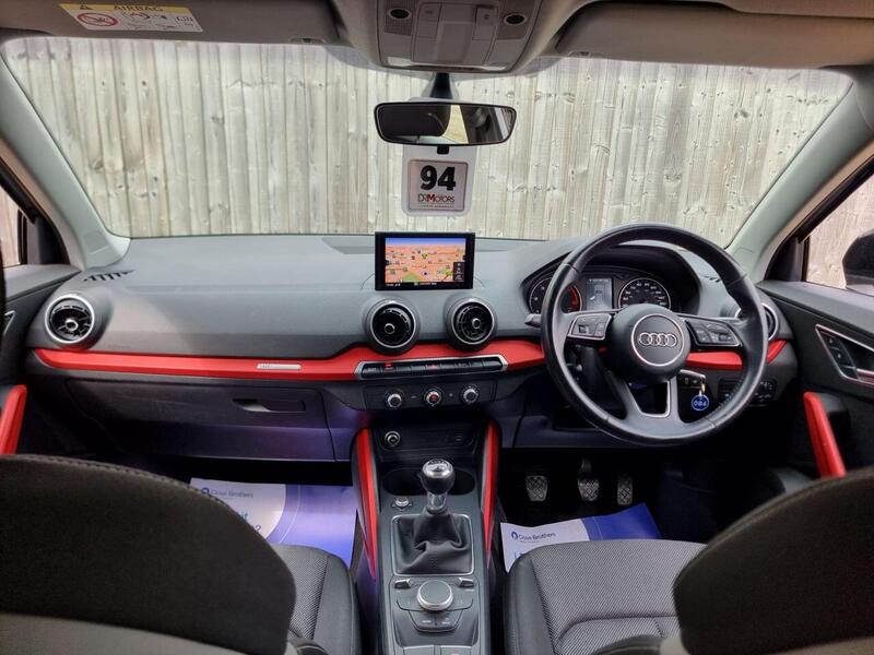 Audi Q2 view 6