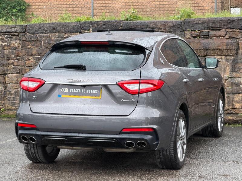 Maserati Levante view 7