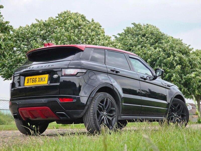 Land Rover Range Rover Evoque view 3