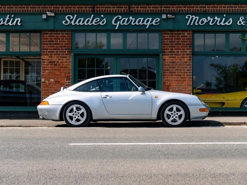 Porsche 911 main image