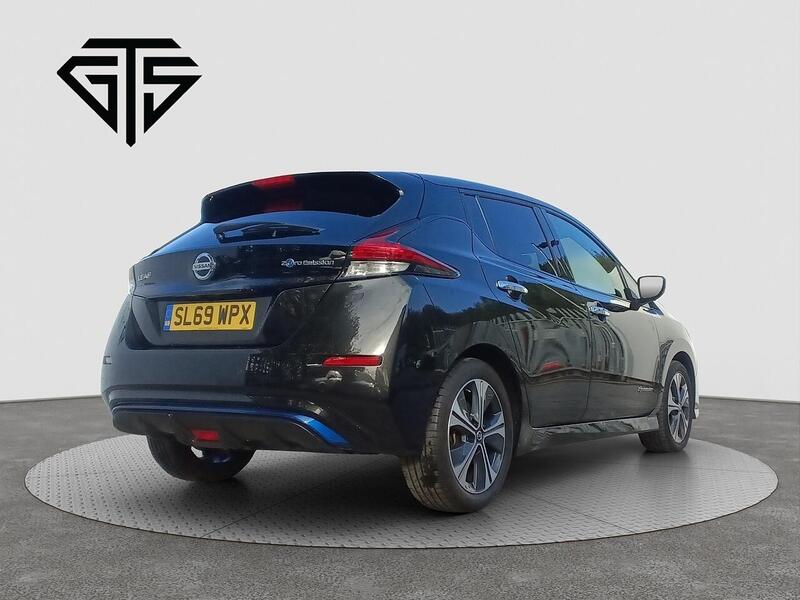 Nissan Leaf view 3