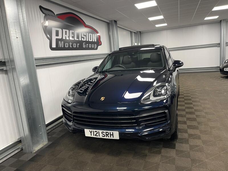 Porsche Cayenne view 5