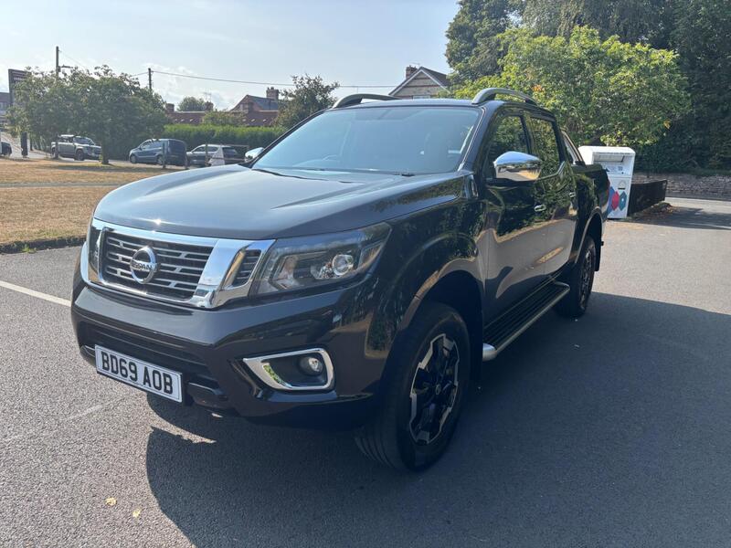Nissan Navara view 3