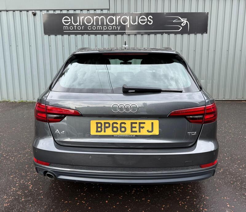 Audi A4 view 5