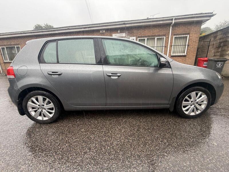 Volkswagen Golf view 6