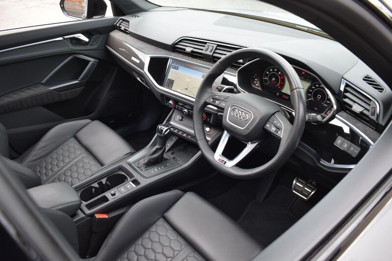 Audi Audi RS Q3 view 2
