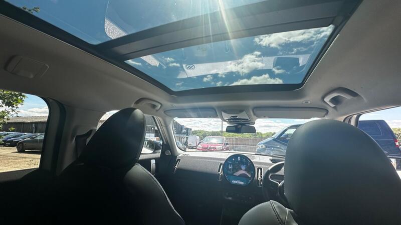 2025 MINI Countryman — photo 25
