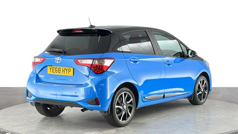 Toyota Yaris view 4