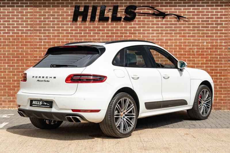 Porsche Macan view 4
