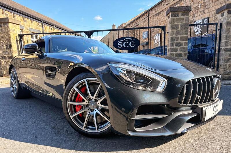 Mercedes-Benz Amg GT view 4