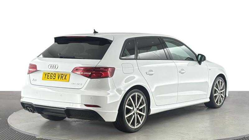 Audi A3 view 4