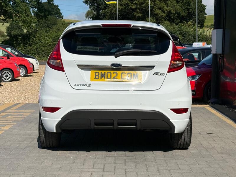 Ford Fiesta view 4
