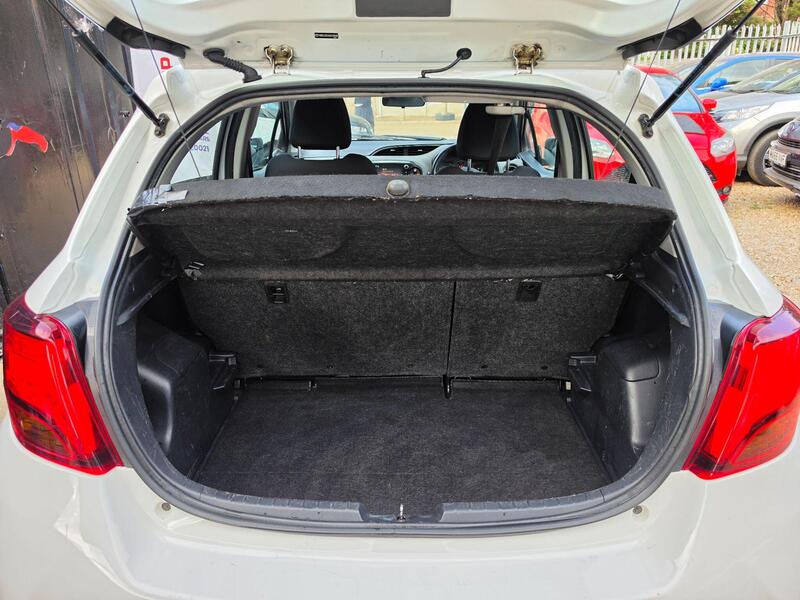 Toyota Yaris 1.33 Dual VVT-i Icon Euro 5 5dr Euro 5 thumbnail 30