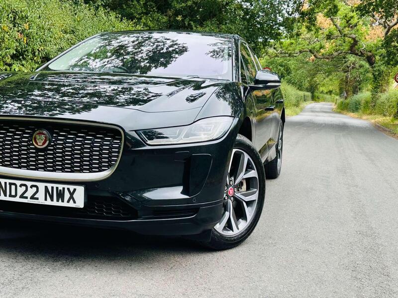 Jaguar I-Pace view 4