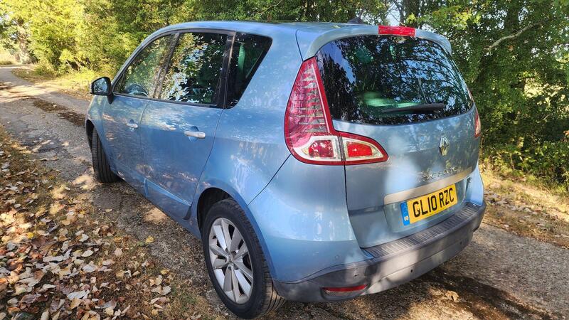 2010 Renault Scenic — photo 7