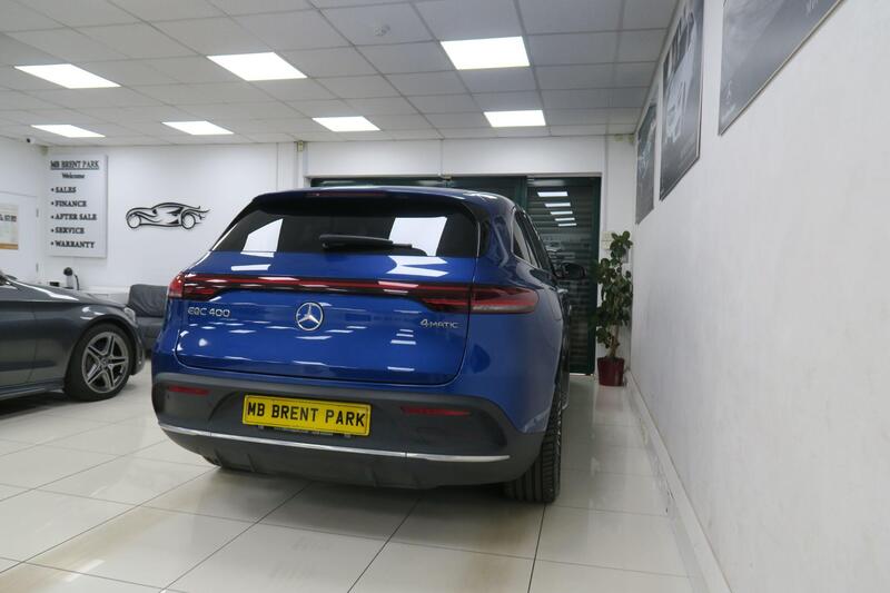 Mercedes-Benz Mercedes-Benz EQC view 6