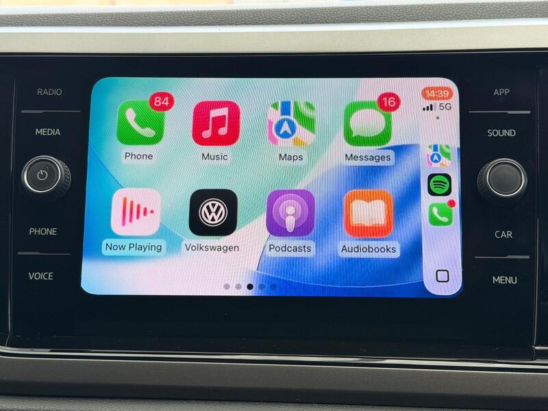 Volkswagen Polo view 2